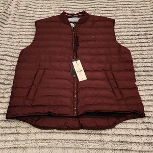 Maroon colored Tommy Hilfiger down filled puffer vest size XL, new with tags!